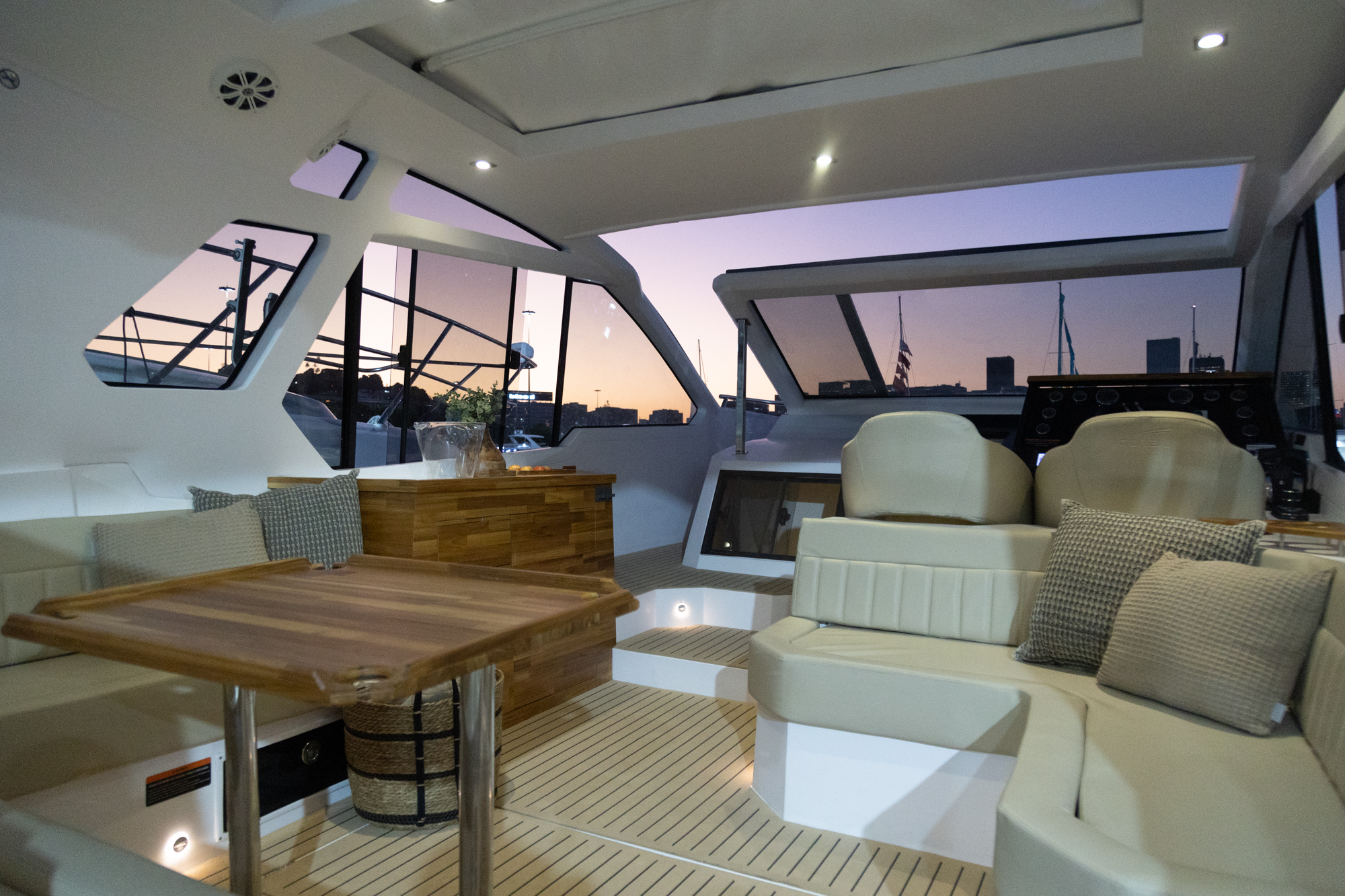 Coral 40 Sea Breeze define novo marco do estaleiro carioca